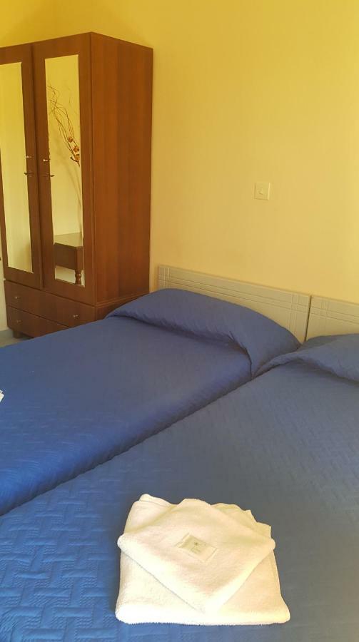 Athina Apartments Tolo Bagian luar foto
